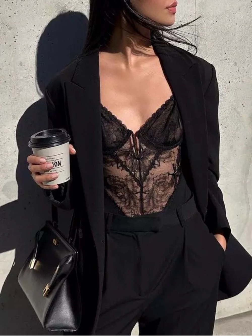 Vintage Goddess floral lace bustier corset top. 🖤